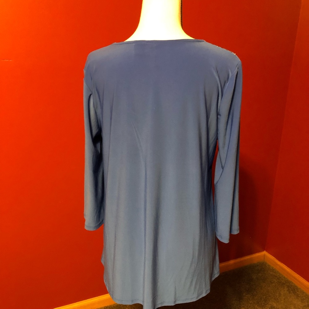 Top - Picture 3 of 4